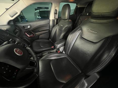 FIAT Toro 1.8 16V 4P FLEX FREEDOM ROAD AUTOMTICO, Foto 17