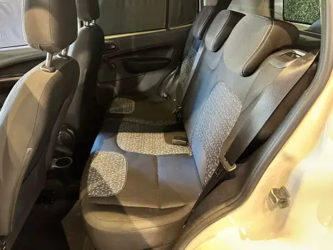 FIAT Uno 1.0 4P FLEX ATTRACTIVE, Foto 4