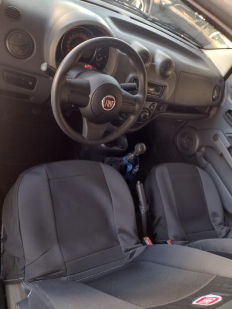 FIAT Uno 1.0 FLEX VIVACE CELEBRATION, Foto 5