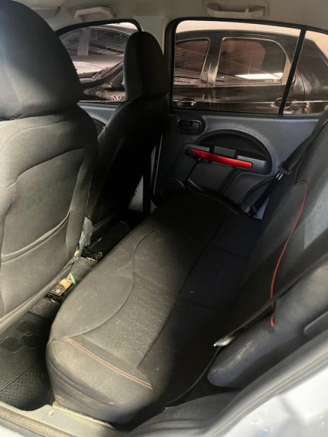 FIAT Uno 1.4 4P FLEX SPORTING, Foto 7
