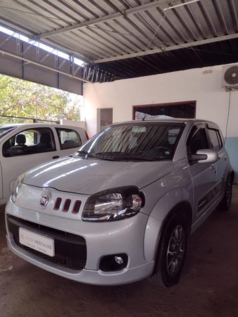 FIAT Uno 1.4 4P FLEX SPORTING, Foto 3