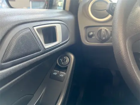 FORD Fiesta Hatch 1.6 4P SE FLEX, Foto 13