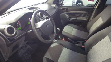 FORD Fiesta Hatch 1.6, Foto 7