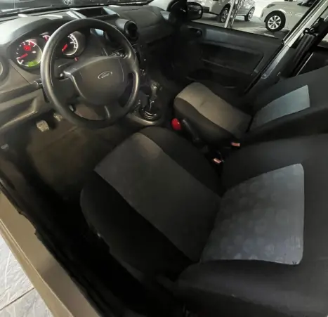 FORD Fiesta Hatch 1.0 4P, Foto 6