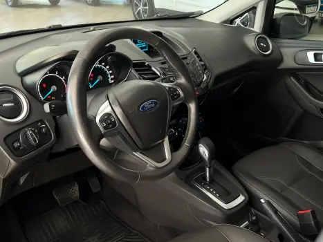 FORD Fiesta Hatch 1.6 16V 4P FLEX TITANIUM POWERSHIFT AUTOMTICO, Foto 17