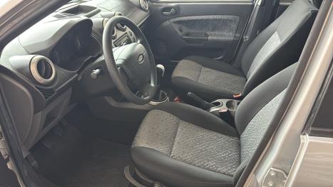 FORD Fiesta Hatch 1.6, Foto 7