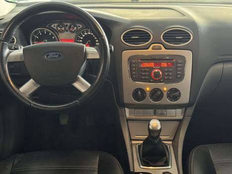 FORD Focus Hatch 1.6 4P GLX FLEX, Foto 18