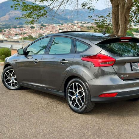 FORD Focus Hatch 2.0 16V 4P FLEX TITANIUM POWERSHIFT AUTOMTICO, Foto 7