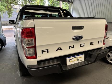 FORD Ranger 2.2 16V XLS DIESEL 4X4 CABINE DUPLA, Foto 15