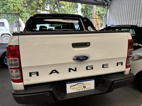 FORD Ranger 2.2 16V XLS DIESEL 4X4 CABINE DUPLA, Foto 16