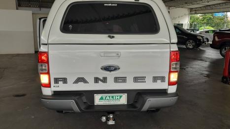 FORD Ranger 2.2 16V XLS DIESEL 4X4 CABINE DUPLA AUTOMTICO, Foto 3