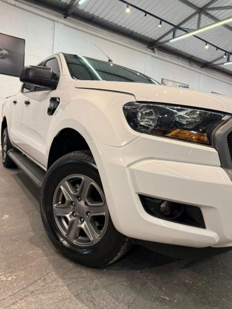 FORD Ranger 2.2 16V XLS DIESEL 4X4 CABINE DUPLA, Foto 4