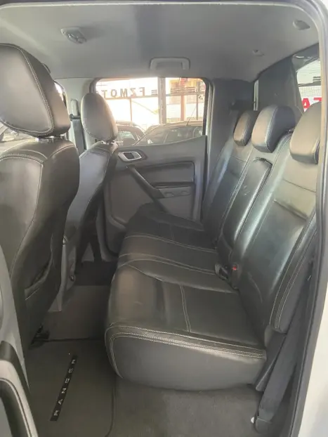 FORD Ranger 3.2 20V CABINE DUPLA 4X4 LIMITED TURBO DIESEL AUTOMTICO, Foto 8
