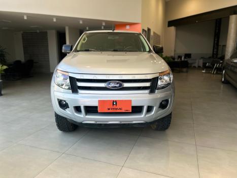 FORD Ranger 3.2 20V XLS 4X4 CABINE SIMPLES TURBO DIESEL, Foto 2