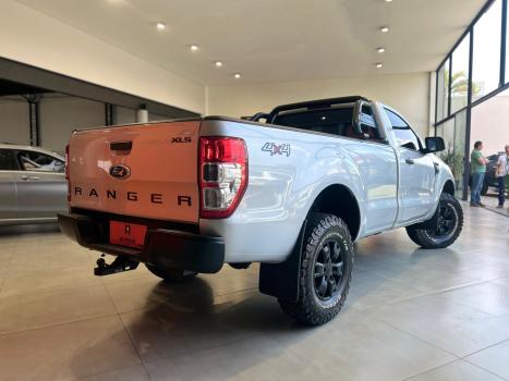 FORD Ranger 3.2 20V XLS 4X4 CABINE SIMPLES TURBO DIESEL, Foto 5
