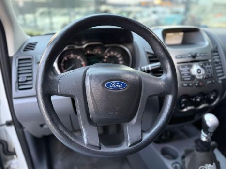 FORD Ranger 3.2 20V XLS 4X4 CABINE SIMPLES TURBO DIESEL, Foto 11
