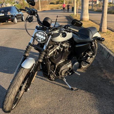 HARLEY DAVIDSON Sportster XL 883 IRON, Foto 5
