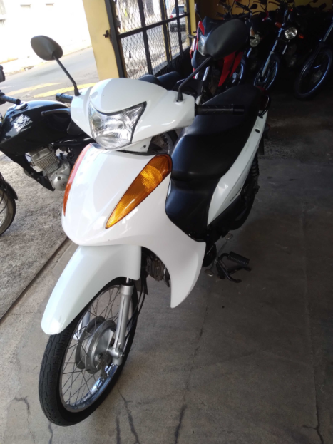 HONDA Biz 100 ES, Foto 2