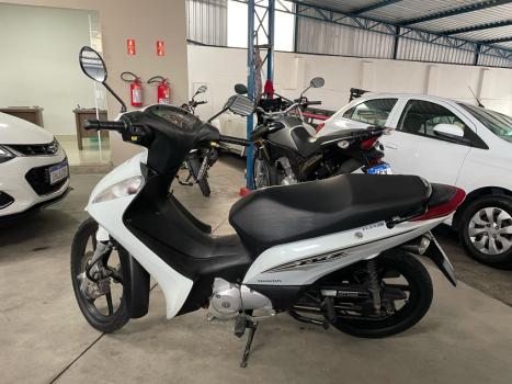 HONDA Biz 125 EX, Foto 4