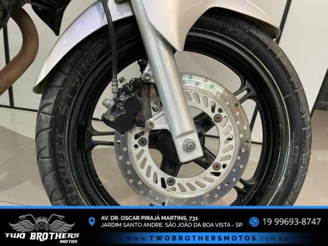 HONDA CB 300 R STD, Foto 5