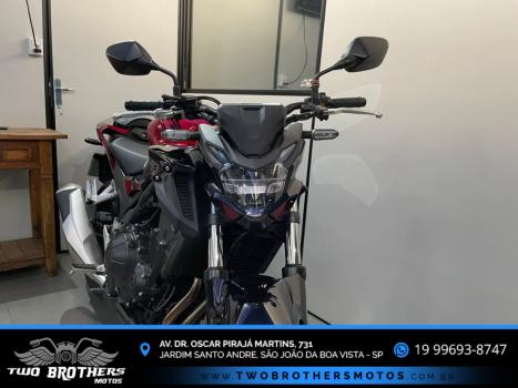 HONDA CB 500 F ABS, Foto 10