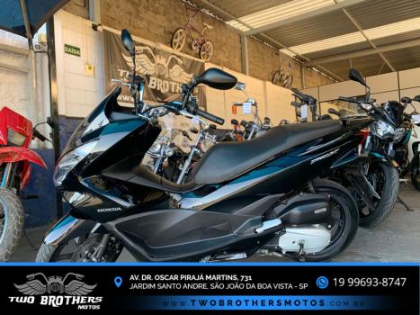 HONDA PCX 150 DLX, Foto 2