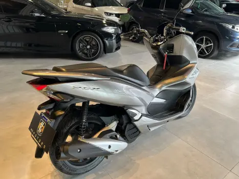 HONDA PCX 150 DLX, Foto 4