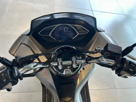 HONDA PCX 150 DLX, Foto 9