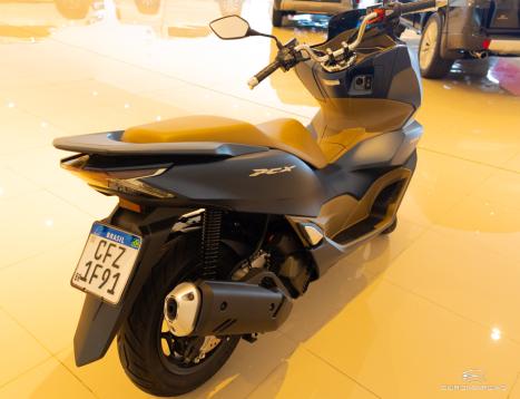 HONDA PCX 150 DLX, Foto 3