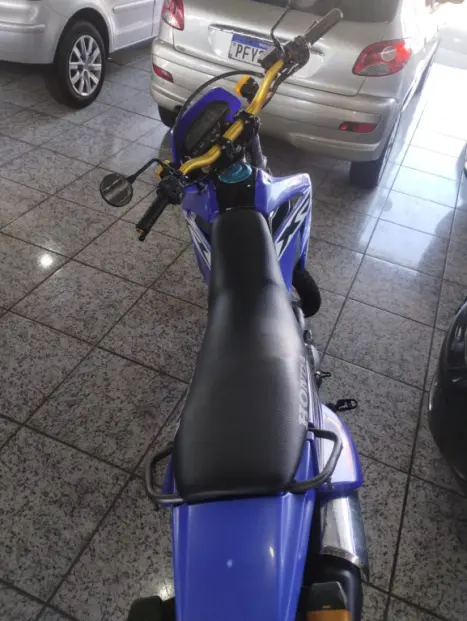 HONDA XR Tornado 250 , Foto 4