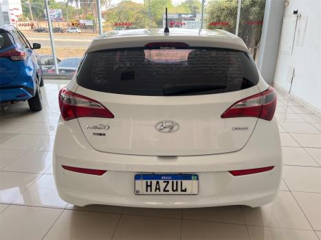 HYUNDAI HB 20 Hatch 1.6 16V 4P FLEX COMFORT PLUS AUTOMTICO, Foto 4