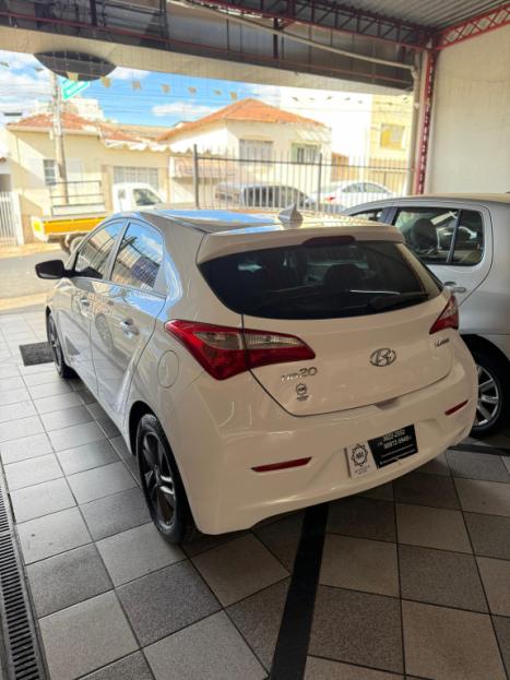 HYUNDAI HB 20 Hatch 1.6 16V 4P FLEX COMFORT PREMIUM, Foto 2