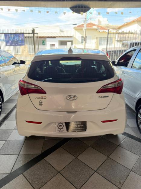 HYUNDAI HB 20 Hatch 1.6 16V 4P FLEX COMFORT PREMIUM, Foto 4