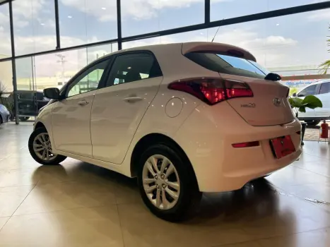 HYUNDAI HB 20 Hatch , Foto 3