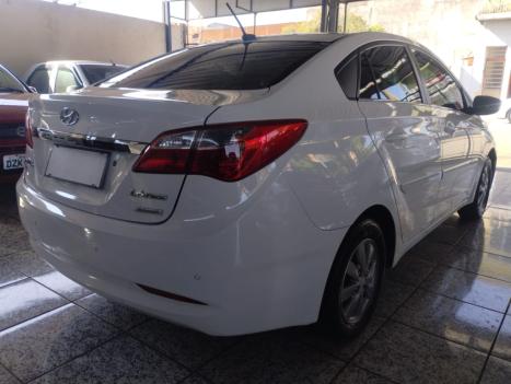 HYUNDAI HB 20 Sedan 1.6 16V 4P FLEX COMFORT STYLE AUTOMTICO, Foto 2