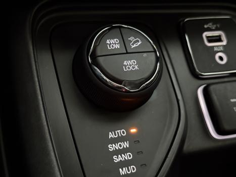 JEEP Compass 2.0 16V 4P 350 LONGITUDE 4X4 TURBO DIESEL AUTOMTICO, Foto 9