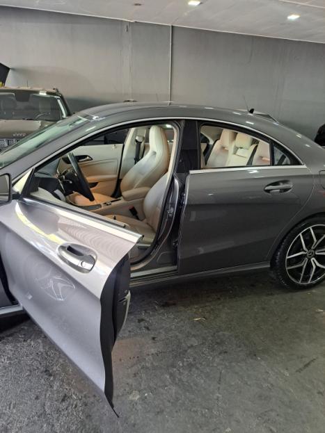 MERCEDES-BENZ CLA 180 1.6 16V 4P CGI TURBO 7G-TRONIC DCT AUTOMTICO, Foto 8