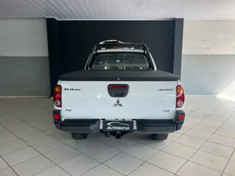 MITSUBISHI L 200 Savana 3.2 16V 4X4 TURBO DIESEL INTECOOLER, Foto 5