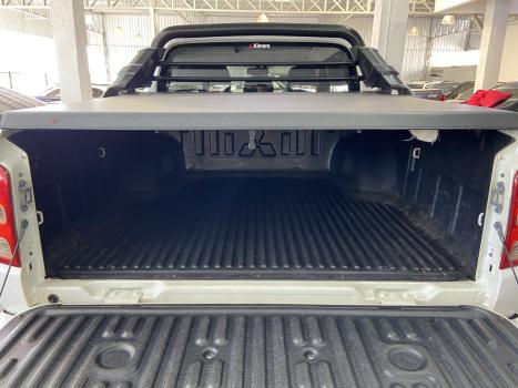 MITSUBISHI L 200 Triton 2.4 16V SPORT HPE 4X4 CABINE DUPLA TURBO DIESEL AUTOMTICO, Foto 12