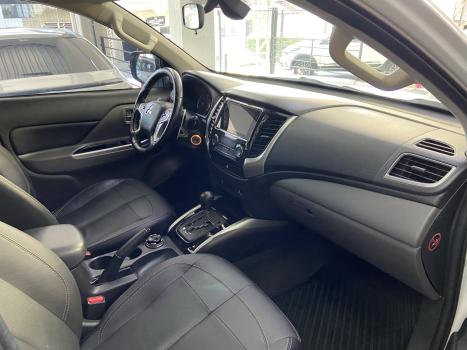 MITSUBISHI L 200 Triton 2.4 16V SPORT HPE 4X4 CABINE DUPLA TURBO DIESEL AUTOMTICO, Foto 13
