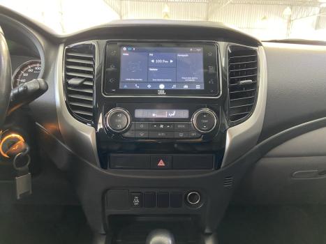 MITSUBISHI L 200 Triton 2.4 16V SPORT HPE 4X4 CABINE DUPLA TURBO DIESEL AUTOMTICO, Foto 15