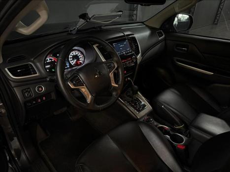 MITSUBISHI L 200 Triton 2.4 16V SPORT HPE 4X4 CABINE DUPLA TURBO DIESEL AUTOMTICO, Foto 12