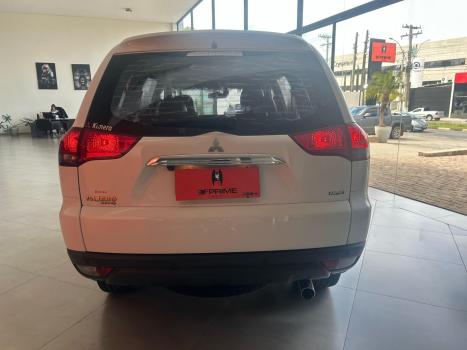 MITSUBISHI Pajero 3.2 16V 4P 4X4 7 LUGARES HPE TURBO DIESEL INTERCOOLER AUTOMTICO, Foto 5