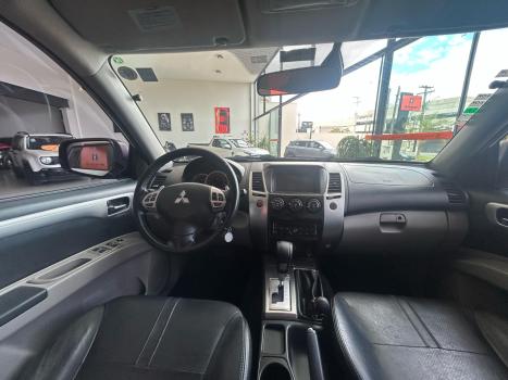 MITSUBISHI Pajero 3.2 16V 4P 4X4 7 LUGARES HPE TURBO DIESEL INTERCOOLER AUTOMTICO, Foto 13