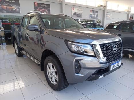 NISSAN Frontier 2.3 16V XE 4X4 CABINE DUPLA BI-TURBO DIESEL AUTOMTICO, Foto 3