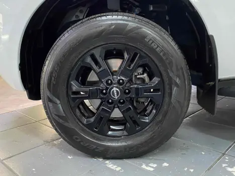 NISSAN Frontier , Foto 7