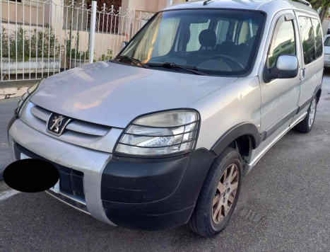 PEUGEOT Partner 1.6 16V 4P FLEX ESCAPADE, Foto 1