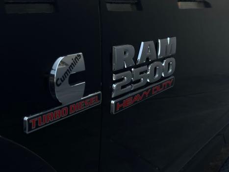 RAM 2500 6.7 I6 24V SLT CABINE DUPLA TURBO DIESEL LARAMIE 4X4 AUTOMTICO, Foto 6