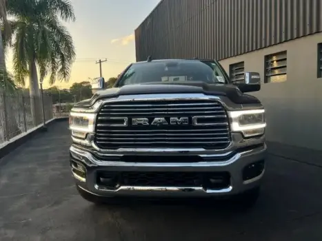RAM 2500 6.7 I6 24V SLT CABINE DUPLA TURBO DIESEL LARAMIE 4X4 AUTOMTICO, Foto 4