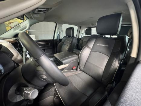 RAM 2500 6.7 I6 24V SLT CABINE DUPLA TURBO DIESEL LARAMIE 4X4 AUTOMTICO, Foto 22